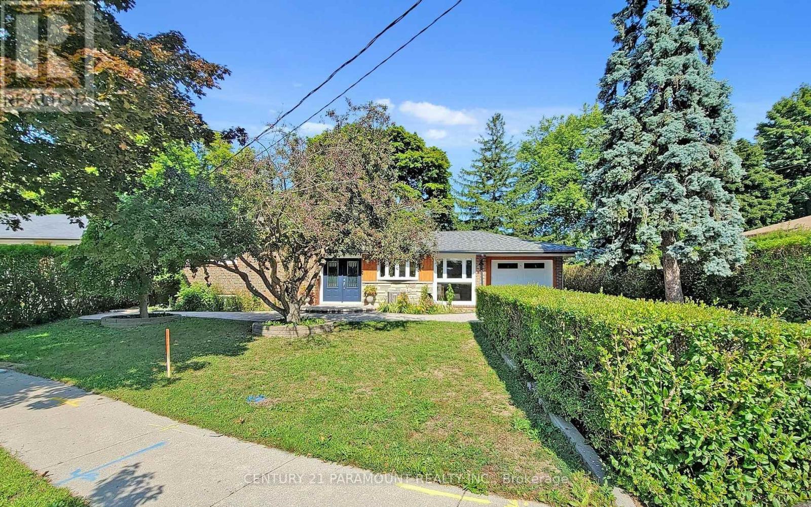 8 Waterfield Drive, Toronto, Ontario  M1P 3W5 - Photo 2 - E12880346