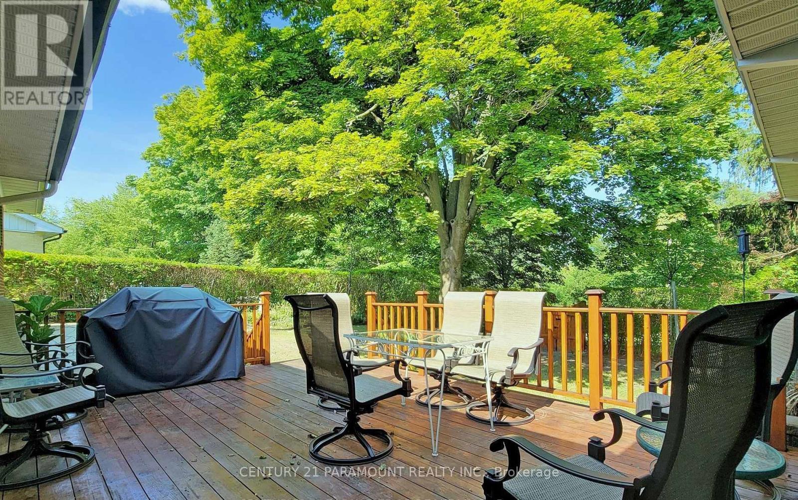 8 Waterfield Drive, Toronto, Ontario  M1P 3W5 - Photo 35 - E12880346