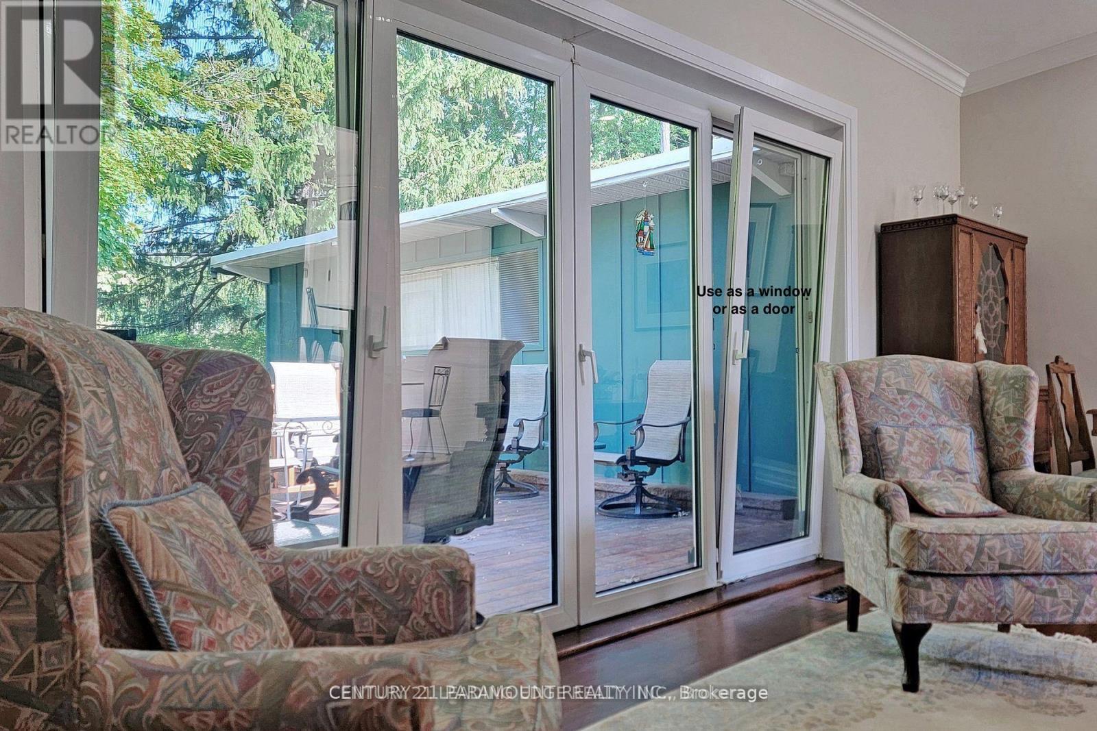 8 Waterfield Drive, Toronto, Ontario  M1P 3W5 - Photo 8 - E12880346