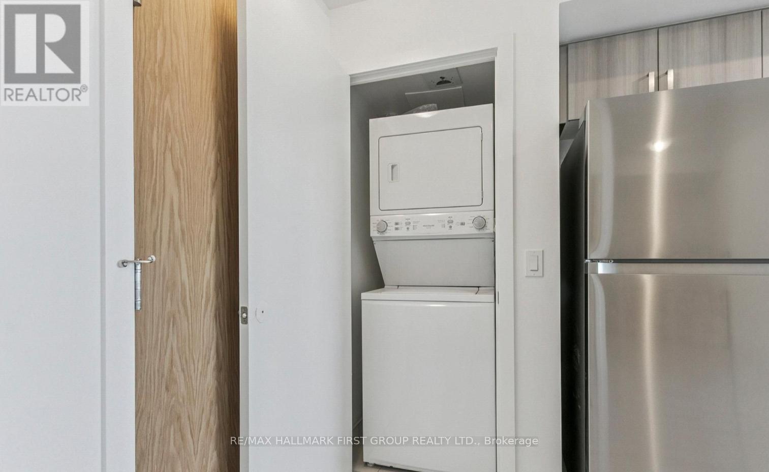 1701 - 1435 Celebration Drive, Pickering, Ontario  L1W 0C4 - Photo 15 - E12880372