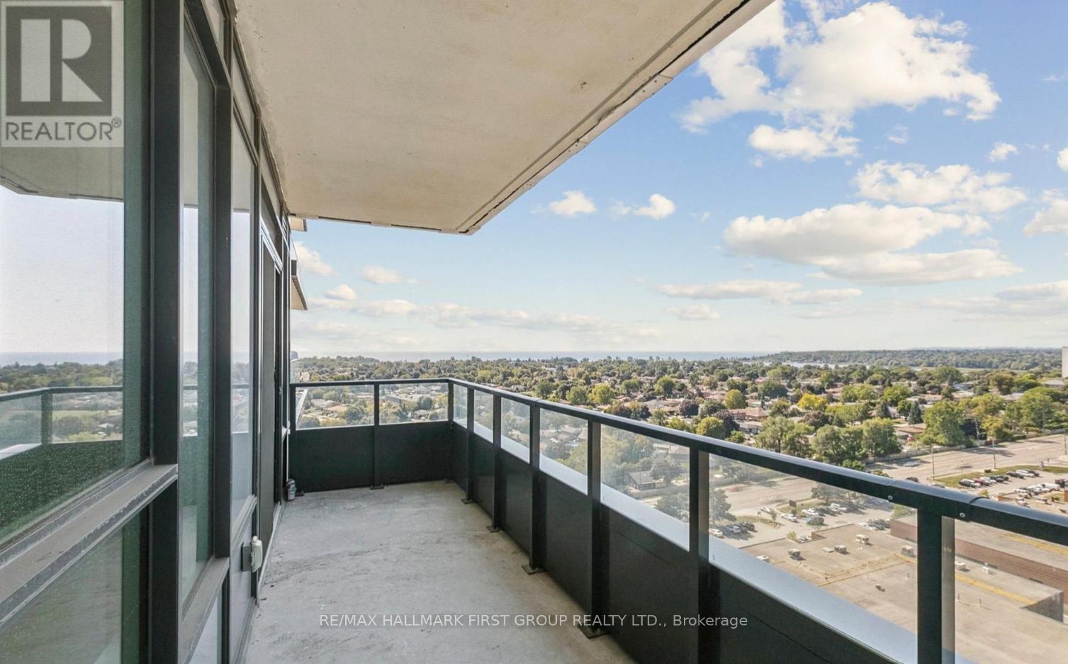 1701 - 1435 Celebration Drive, Pickering, Ontario  L1W 0C4 - Photo 17 - E12880372