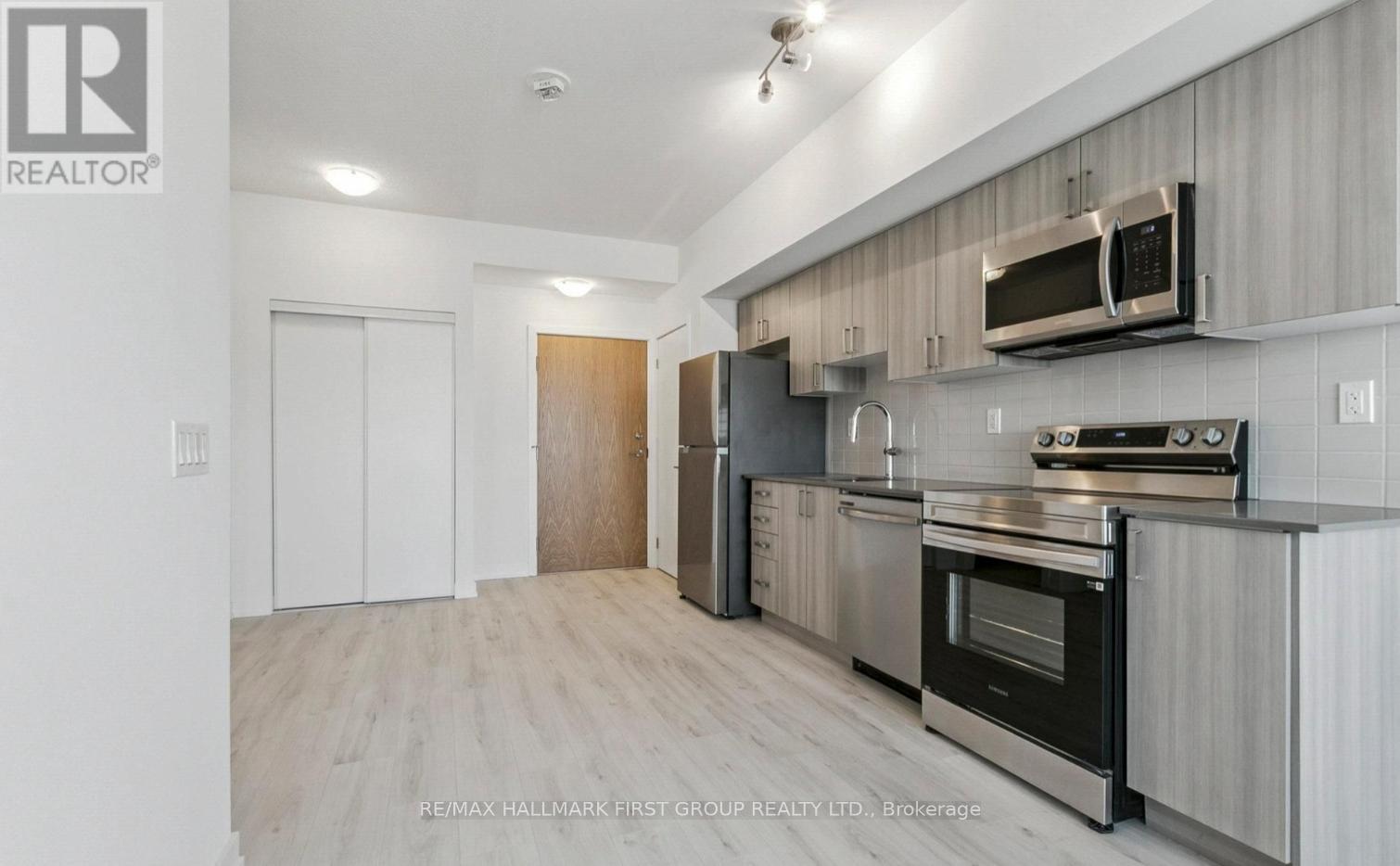 1701 - 1435 Celebration Drive, Pickering, Ontario  L1W 0C4 - Photo 3 - E12880372