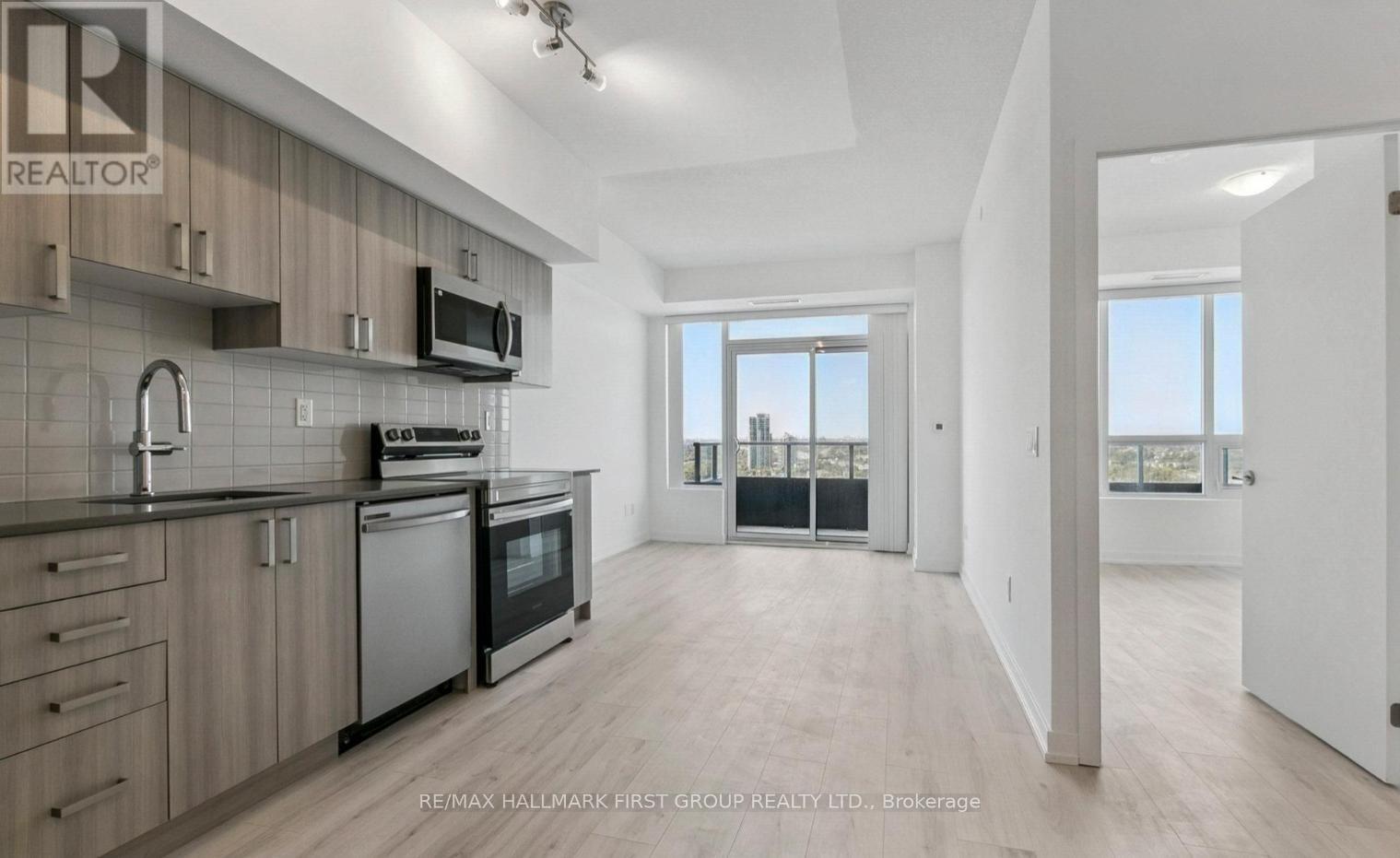 1701 - 1435 Celebration Drive, Pickering, Ontario  L1W 0C4 - Photo 6 - E12880372