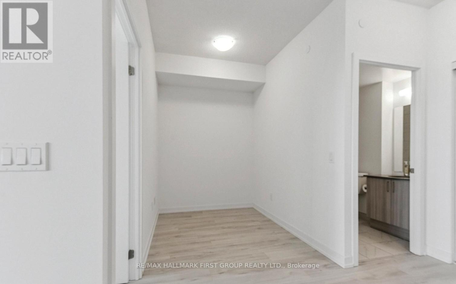 1701 - 1435 Celebration Drive, Pickering, Ontario  L1W 0C4 - Photo 9 - E12880372