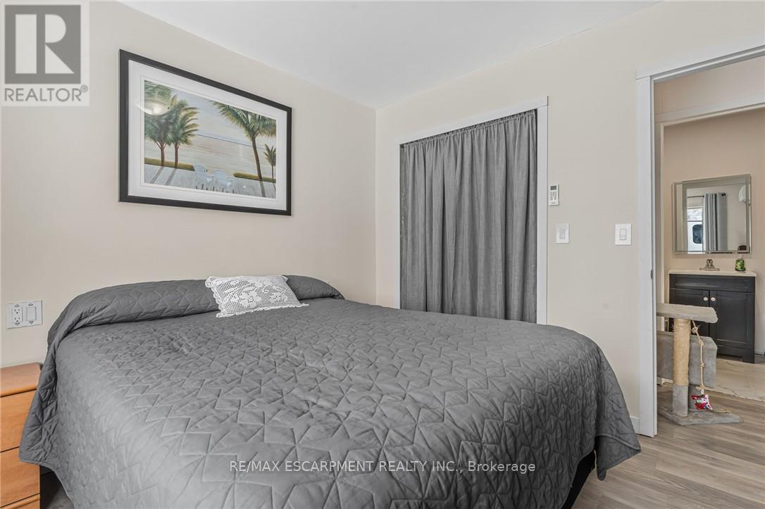 221 Bowen Road, Fort Erie, Ontario  L2A 2Y6 - Photo 5 - X12758778