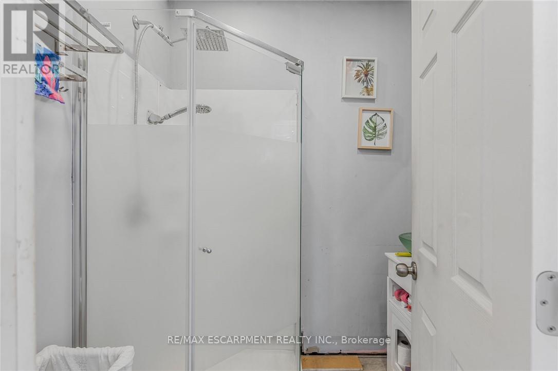 221 Bowen Road, Fort Erie, Ontario  L2A 2Y6 - Photo 15 - X12758778