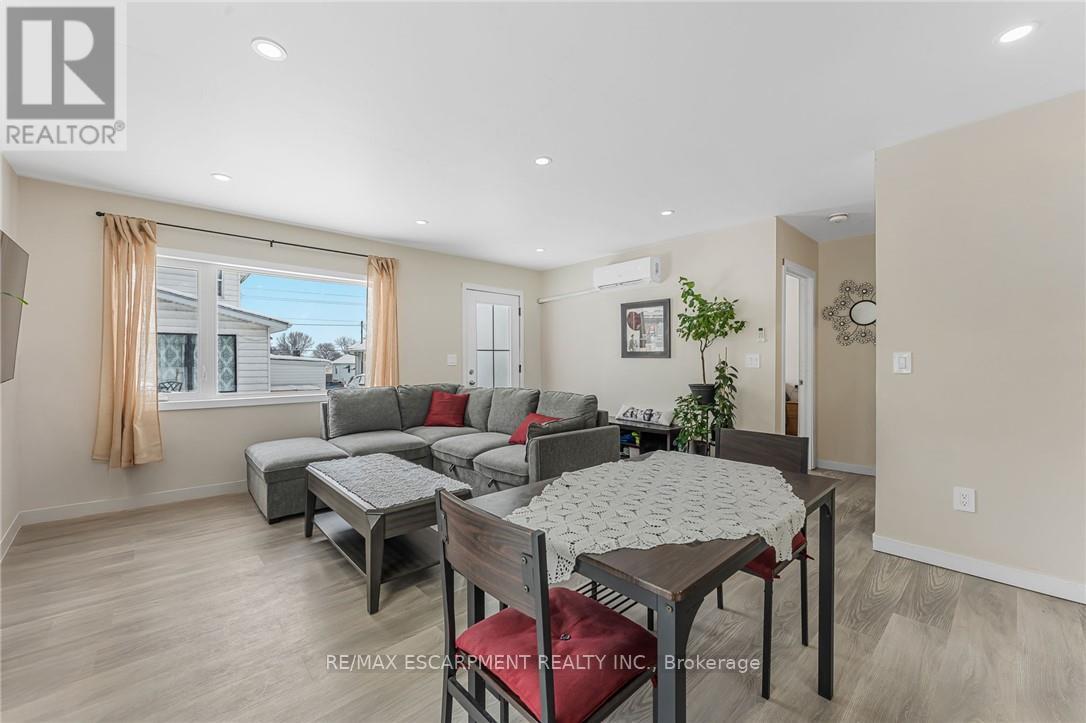 221 Bowen Road, Fort Erie, Ontario  L2A 2Y6 - Photo 4 - X12758778