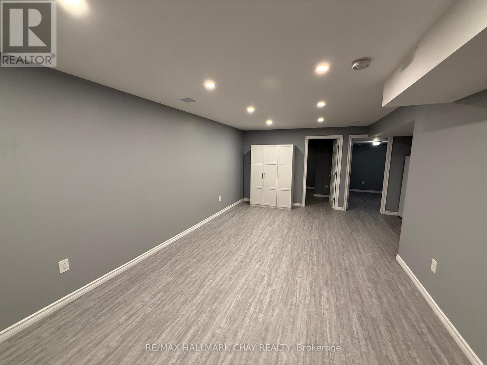 Lower - 77 Cowan Avenue, New Tecumseth, Ontario  L9R 2E8 - Photo 11 - N12880300