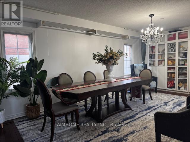 28 Garcia Street, Markham, Ontario  L3R 4R8 - Photo 4 - N12880318