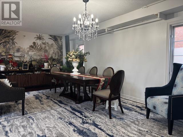 28 Garcia Street, Markham, Ontario  L3R 4R8 - Photo 5 - N12880318