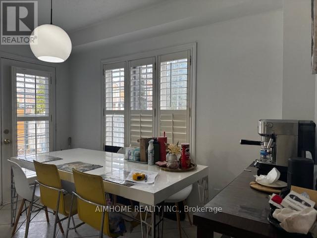 28 Garcia Street, Markham, Ontario  L3R 4R8 - Photo 7 - N12880318