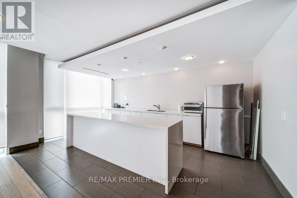 209 - 4700 Highway 7 Road, Vaughan, Ontario  L4L 0B4 - Photo 17 - N12880336