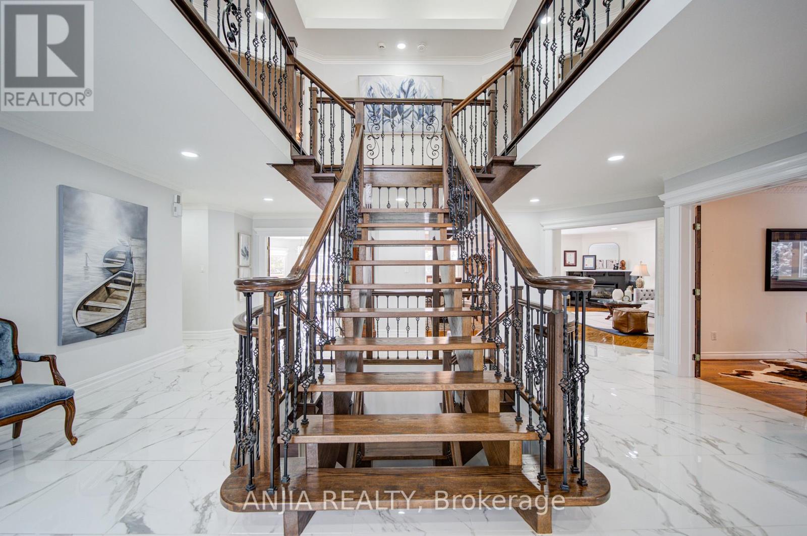 145 Beckenridge Drive, Markham, Ontario  L3S 2T9 - Photo 7 - N12880338