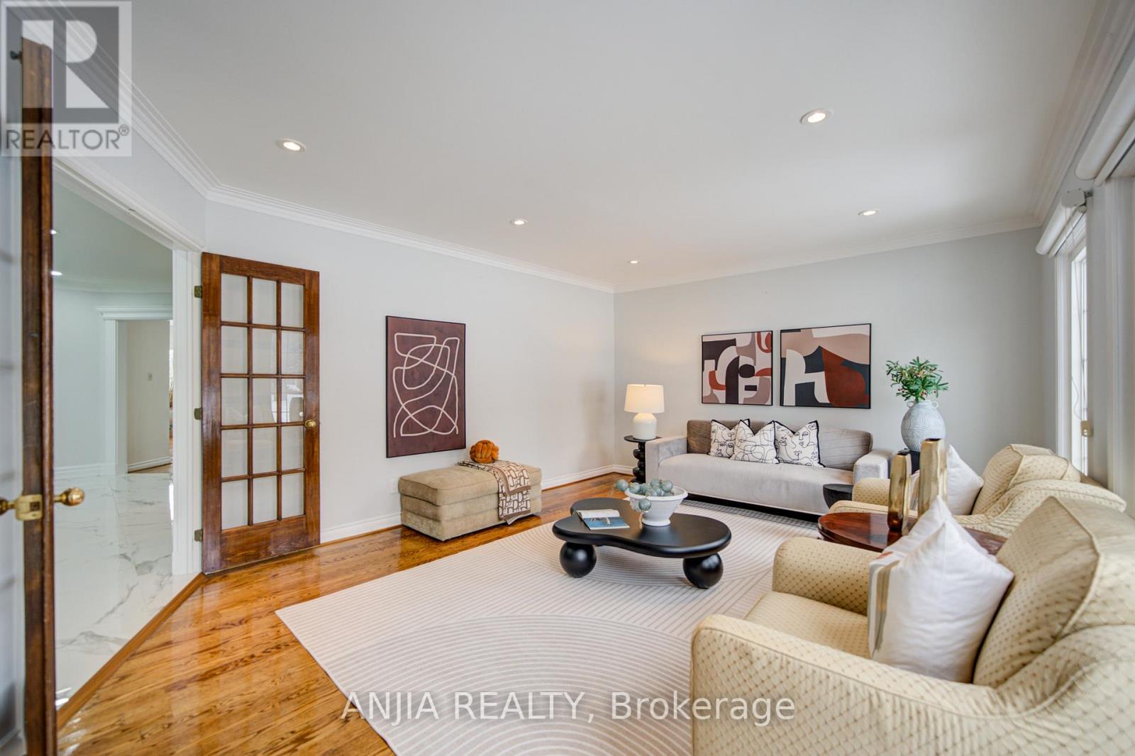 145 Beckenridge Drive, Markham, Ontario  L3S 2T9 - Photo 9 - N12880338