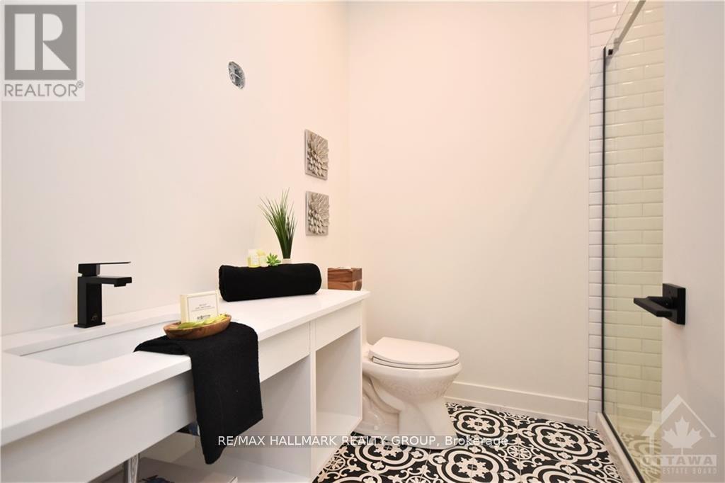 4 - 368 Chapel Street, Ottawa, Ontario  K1N 7Z6 - Photo 20 - X12844362