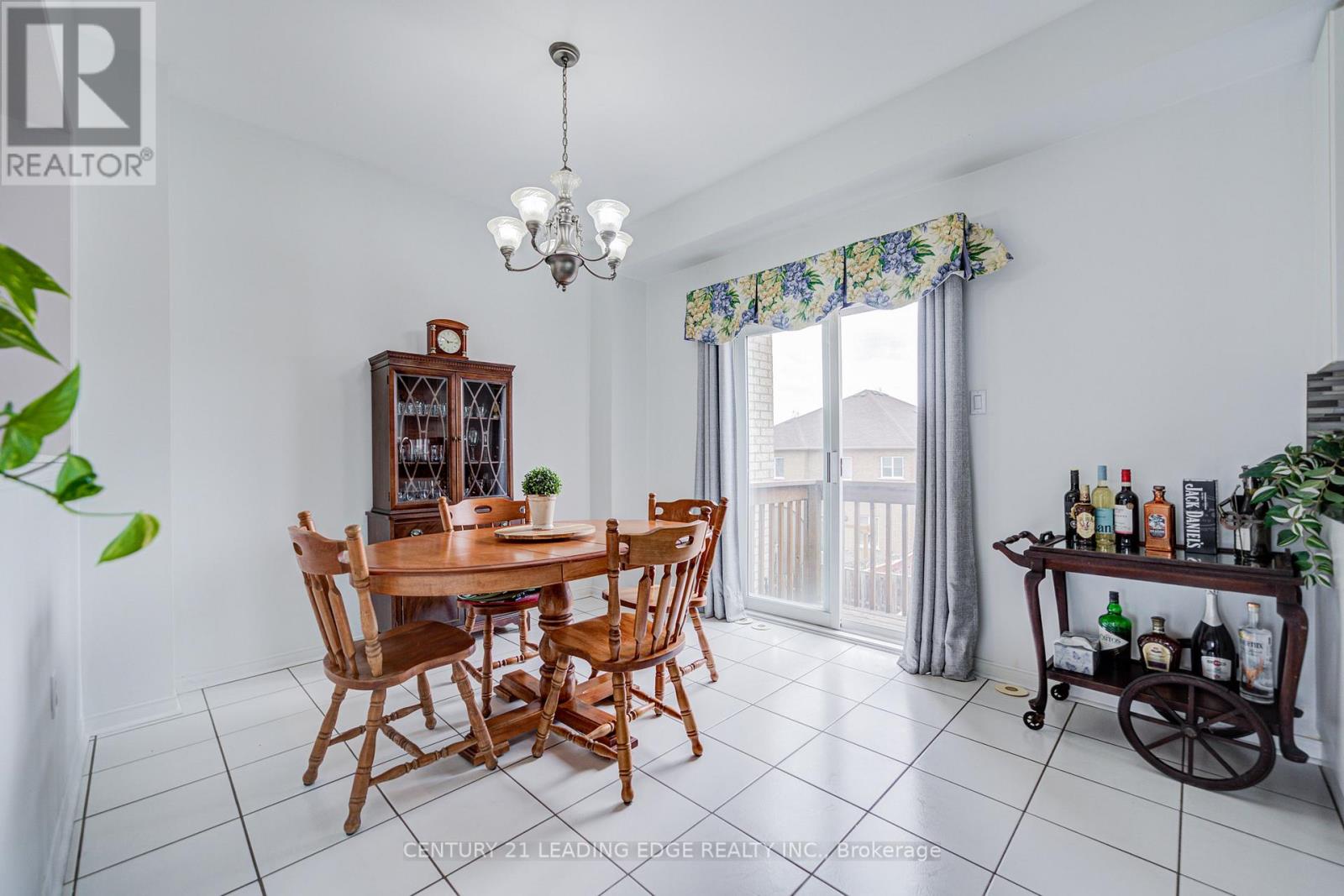 6604 Opera Glass Crescent, Mississauga, Ontario  L5W 1R8 - Photo 10 - W12880274