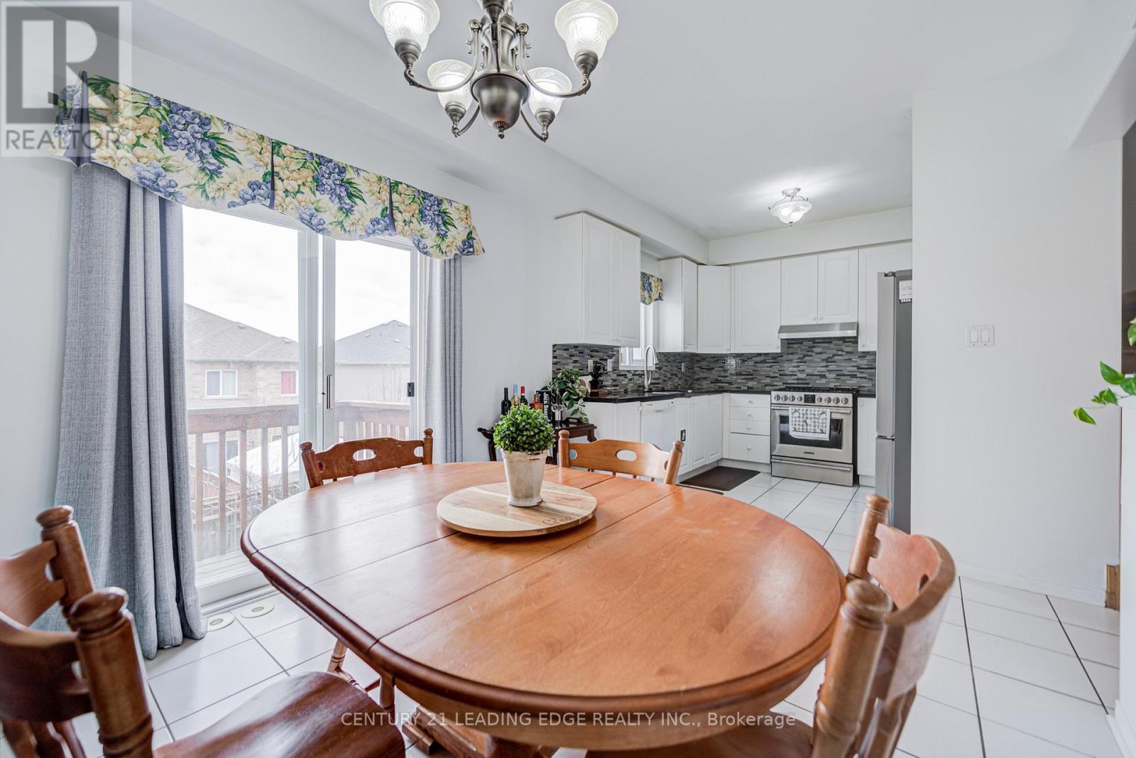 6604 Opera Glass Crescent, Mississauga, Ontario  L5W 1R8 - Photo 13 - W12880274