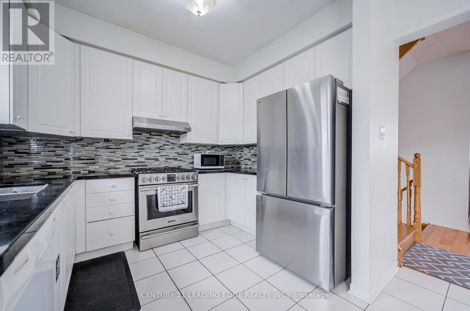 6604 Opera Glass Crescent, Mississauga, Ontario  L5W 1R8 - Photo 15 - W12880274