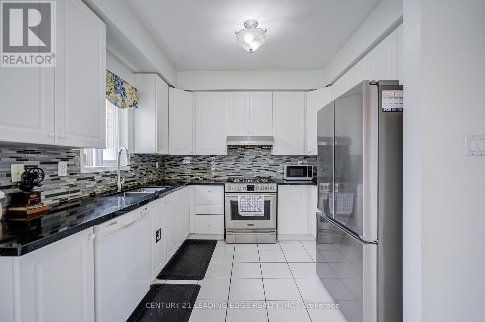 6604 Opera Glass Crescent, Mississauga, Ontario  L5W 1R8 - Photo 16 - W12880274