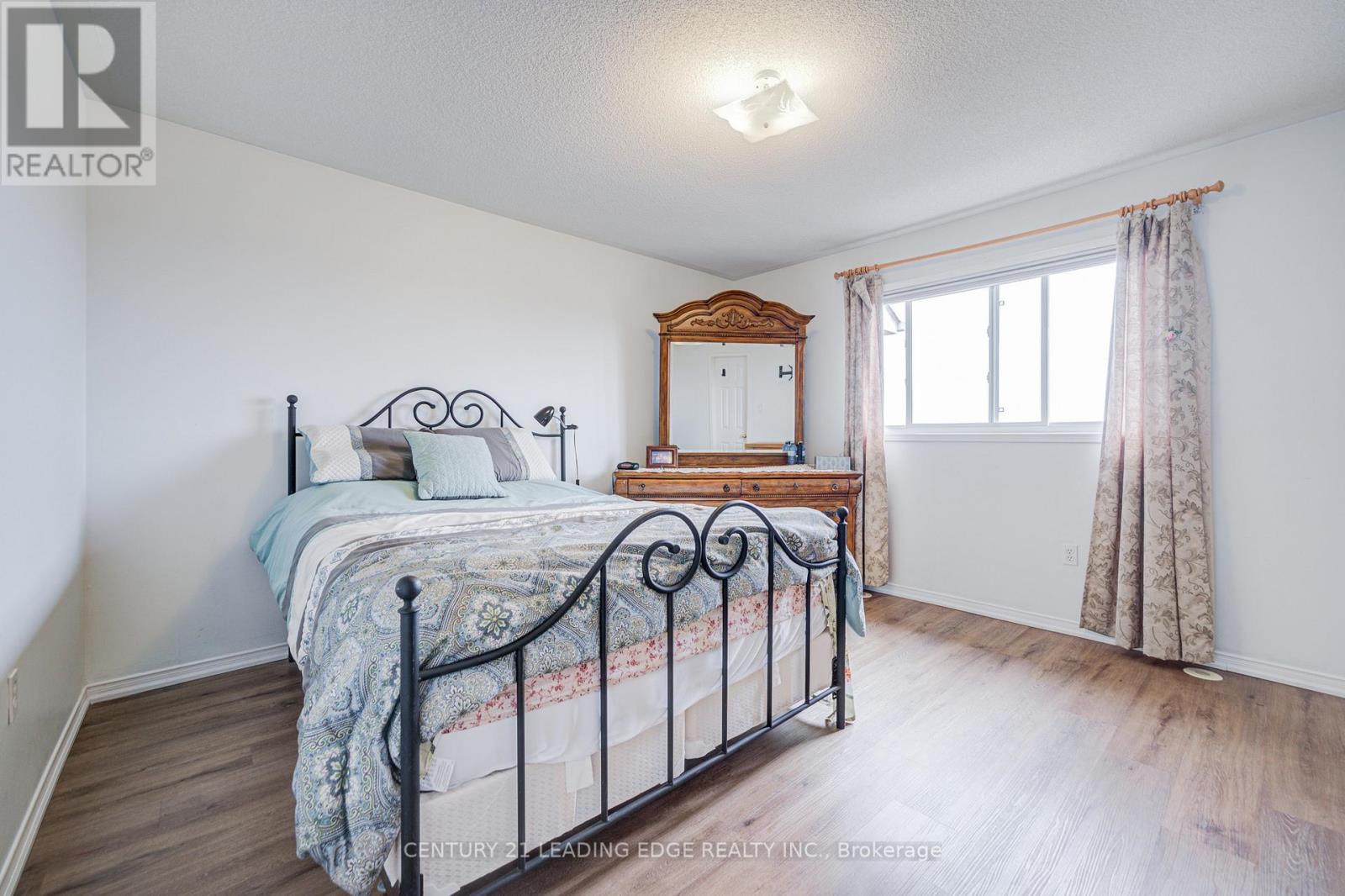 6604 Opera Glass Crescent, Mississauga, Ontario  L5W 1R8 - Photo 21 - W12880274