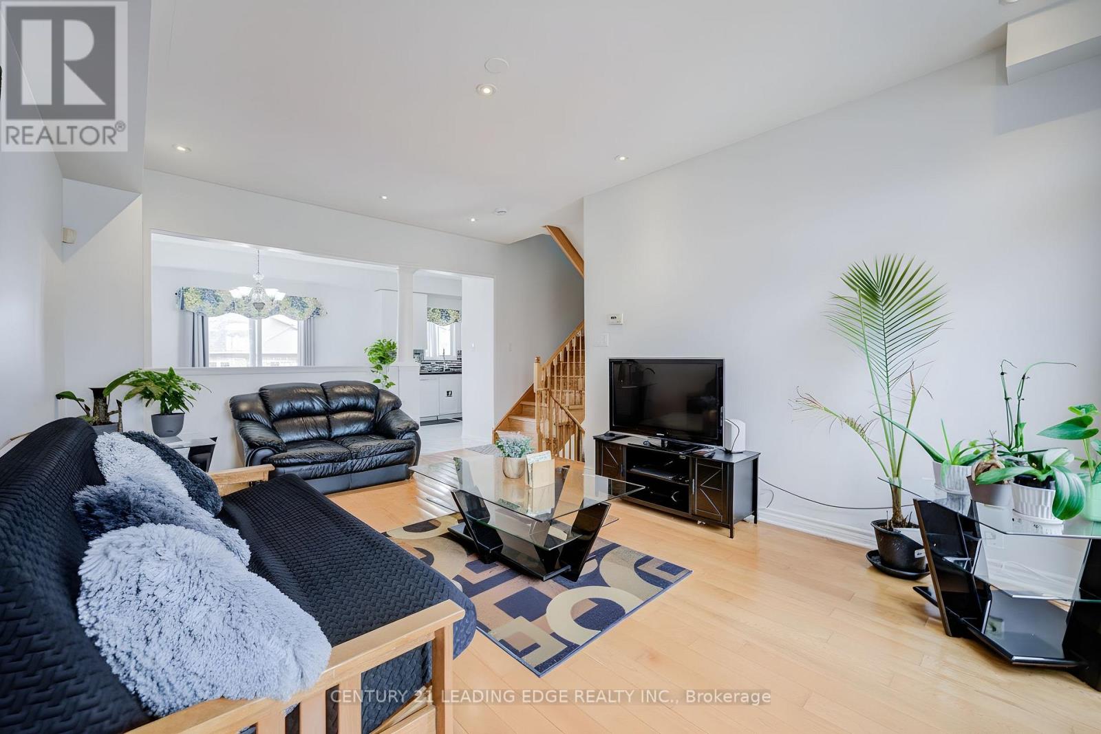 6604 Opera Glass Crescent, Mississauga, Ontario  L5W 1R8 - Photo 4 - W12880274