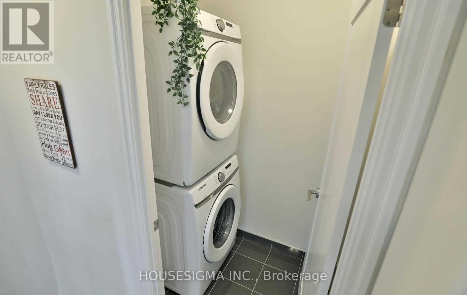 502 - 657 Cricklewood Drive, Mississauga (Mineola), Ontario  L5G 0B8 - Photo 24 - W12880314