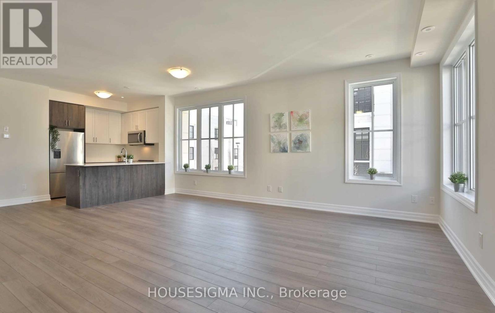 502 - 657 Cricklewood Drive, Mississauga (Mineola), Ontario  L5G 0B8 - Photo 9 - W12880314