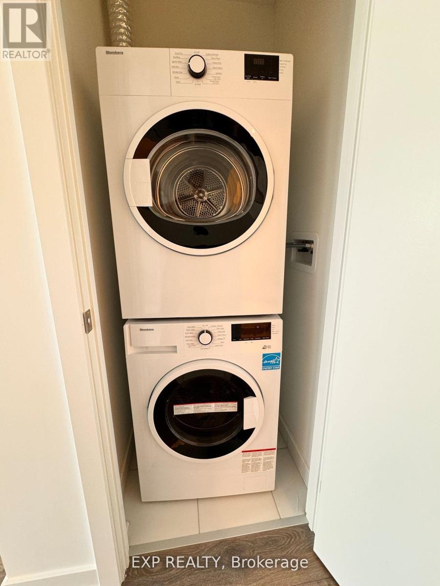 605 - 28 Ann Street, Mississauga (Port Credit), Ontario  L5G 3G1 - Photo 15 - W12880334