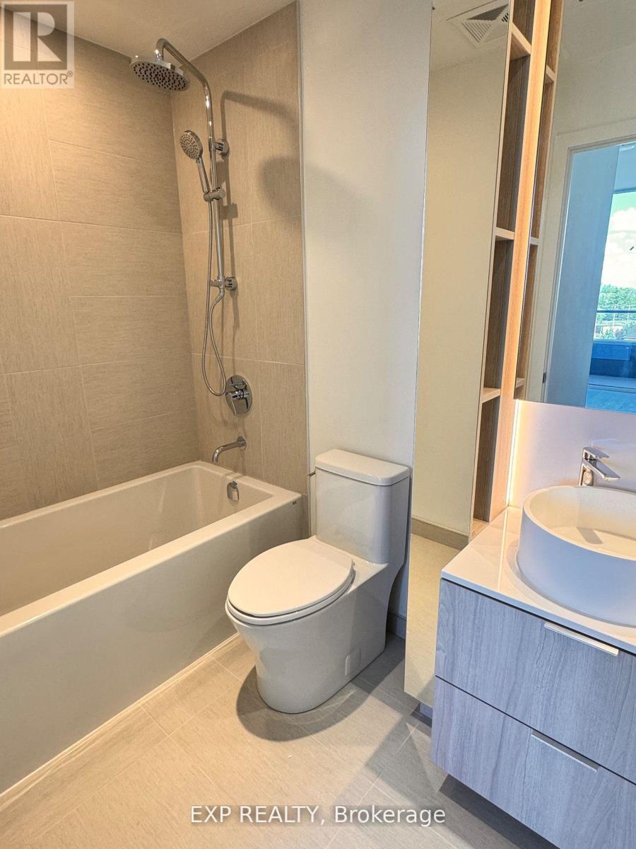 605 - 28 Ann Street, Mississauga (Port Credit), Ontario  L5G 3G1 - Photo 9 - W12880334