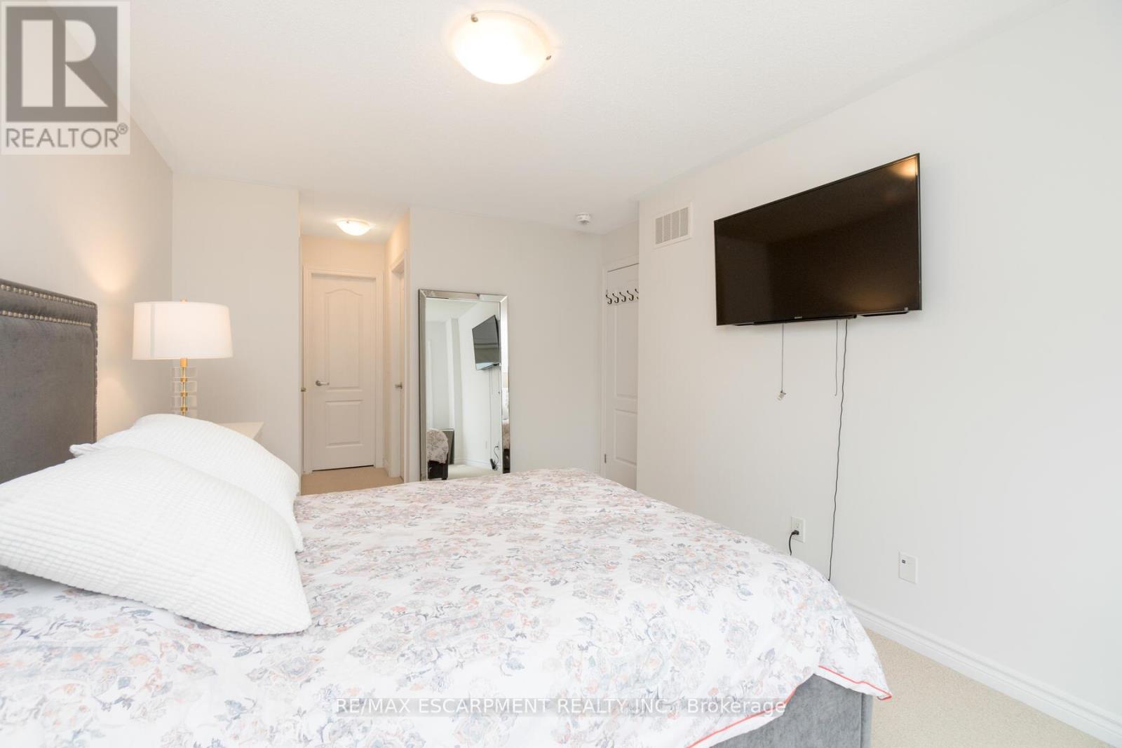 3036 Silvertip Common Crescent, Oakville, Ontario  L6H 0R8 - Photo 20 - W12880348