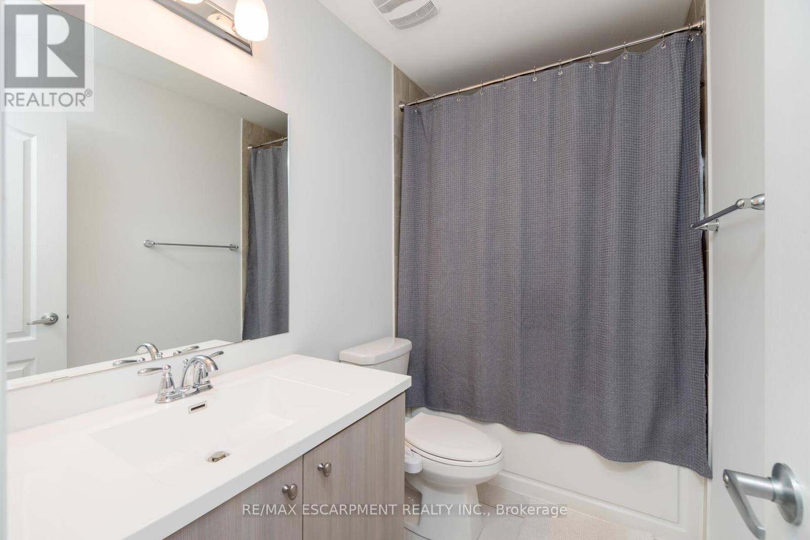 3036 Silvertip Common Crescent, Oakville, Ontario  L6H 0R8 - Photo 27 - W12880348