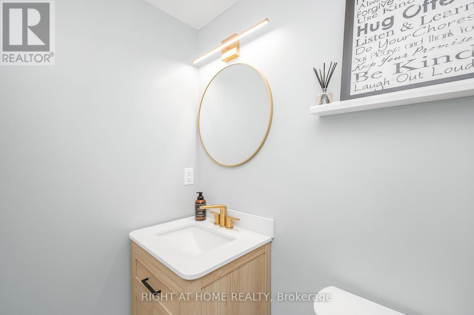 107 Bernard Avenue, Brampton (Fletcher's Creek South), Ontario  L6Y 5S9 - Photo 11 - W12880354