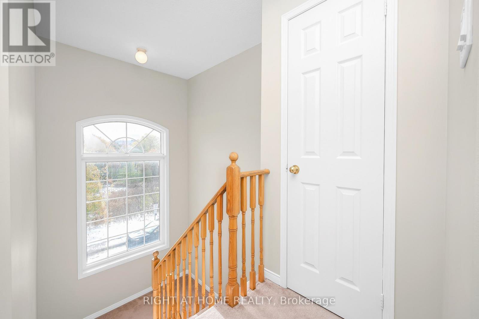 107 Bernard Avenue, Brampton (Fletcher's Creek South), Ontario  L6Y 5S9 - Photo 12 - W12880354