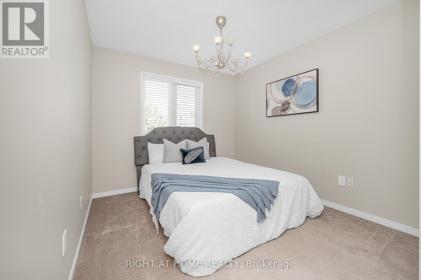 107 Bernard Avenue, Brampton (Fletcher's Creek South), Ontario  L6Y 5S9 - Photo 17 - W12880354