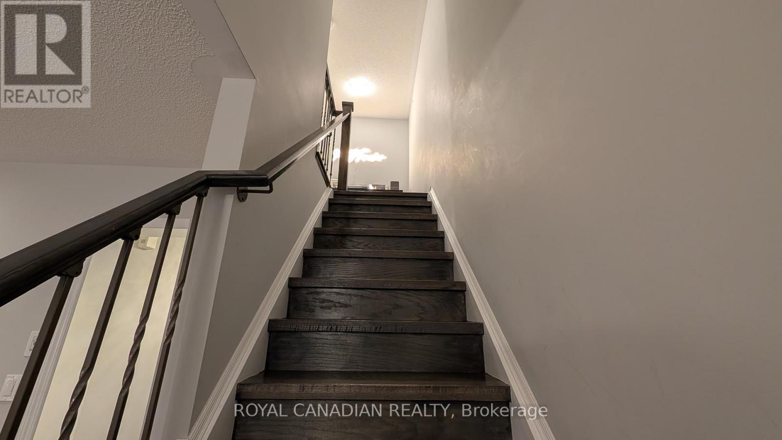 24 Midhope Way, Brampton (Fletcher's West), Ontario  L6Y 5W6 - Photo 18 - W12880386