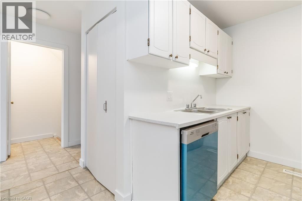 2166 Upper Middle Road Unit# 3, Burlington, Ontario  L7P 2Z8 - Photo 15 - 40810636