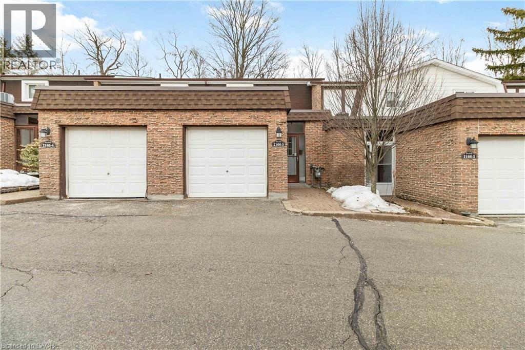 2166 Upper Middle Road Unit# 3, Burlington, Ontario  L7P 2Z8 - Photo 1 - 40810636