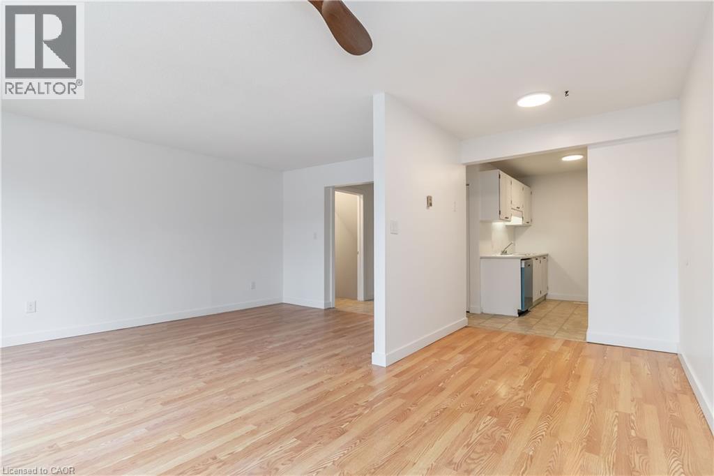 2166 Upper Middle Road Unit# 3, Burlington, Ontario  L7P 2Z8 - Photo 13 - 40810636