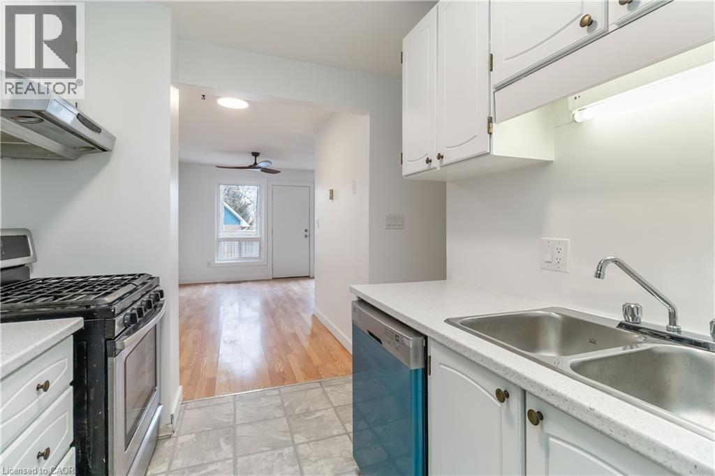 2166 Upper Middle Road Unit# 3, Burlington, Ontario  L7P 2Z8 - Photo 17 - 40810636