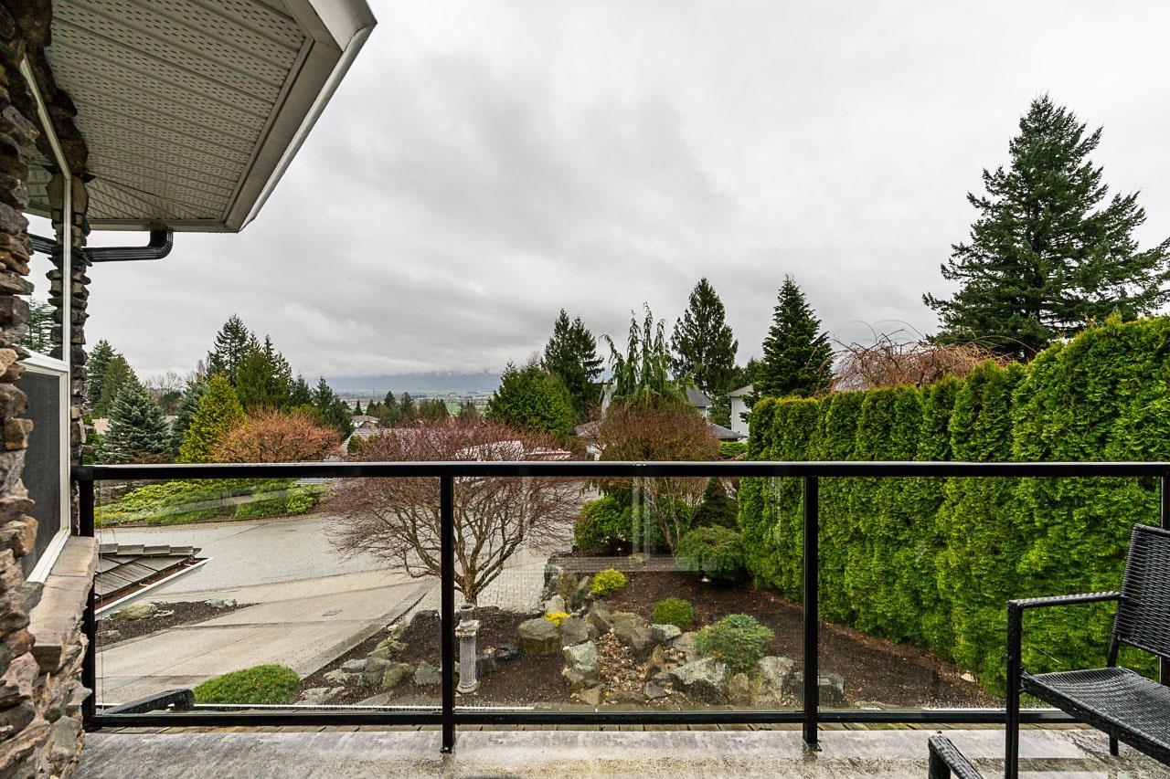 2259 Mountain Drive, Abbotsford, British Columbia  V3G 1E4 - Photo 24 - R3098239