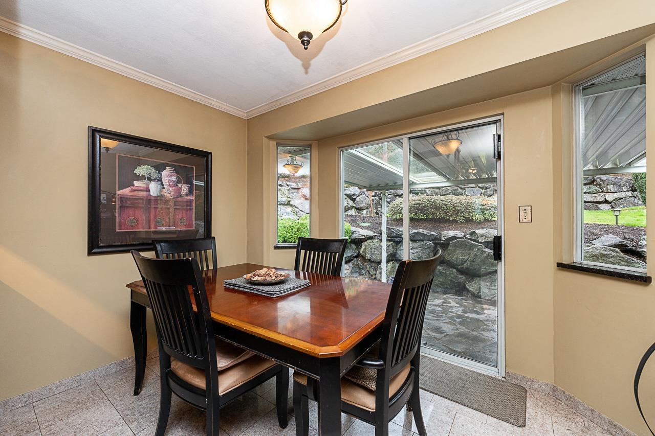 2259 Mountain Drive, Abbotsford, British Columbia  V3G 1E4 - Photo 11 - R3098239