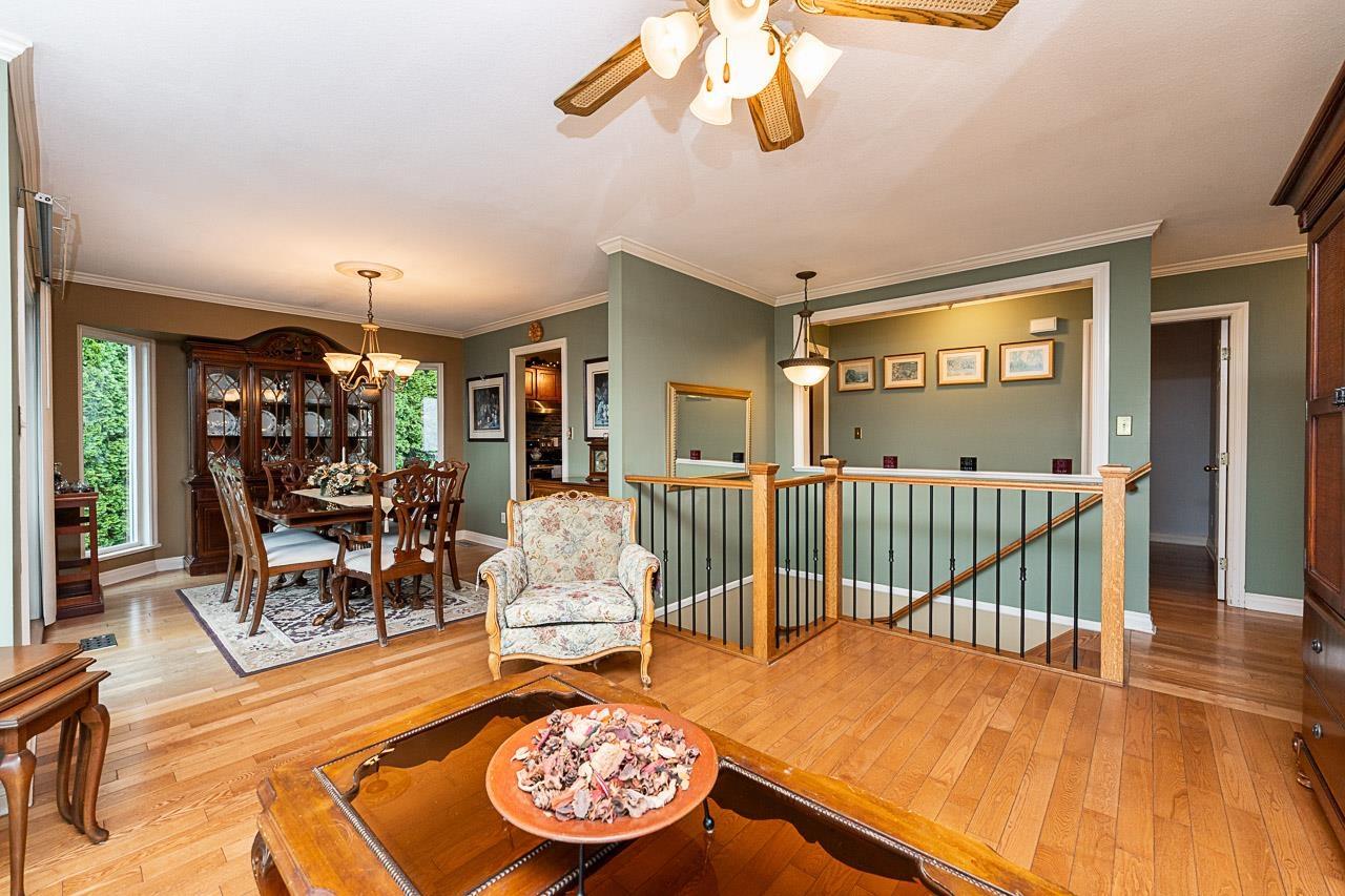 2259 Mountain Drive, Abbotsford, British Columbia  V3G 1E4 - Photo 3 - R3098239