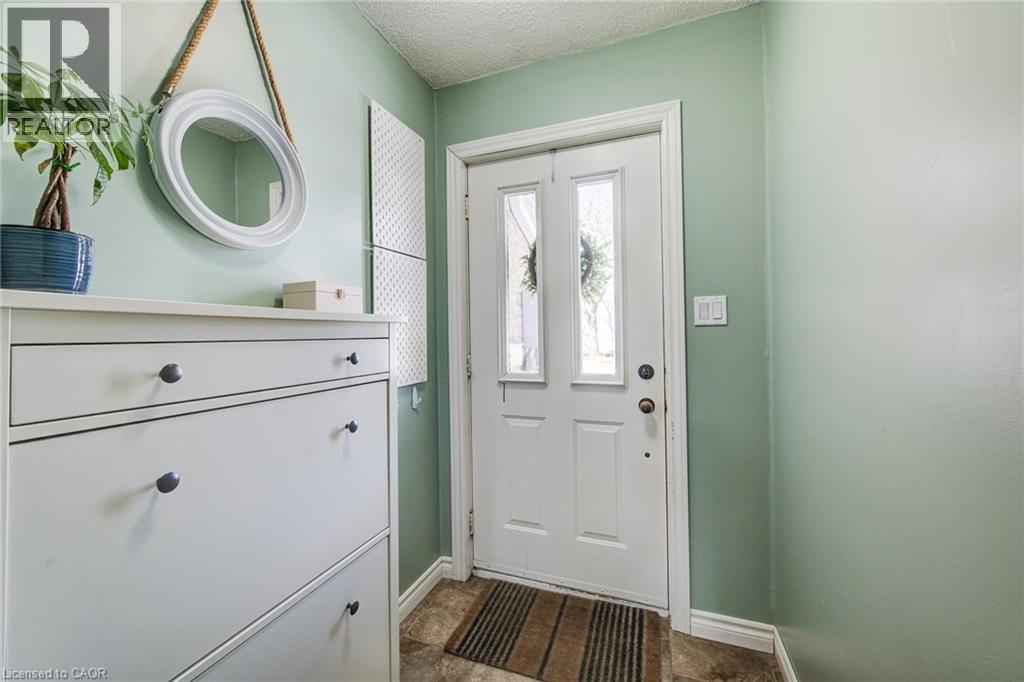 21 Arden Park, Stratford, Ontario  N5A 3E2 - Photo 6 - 40811669