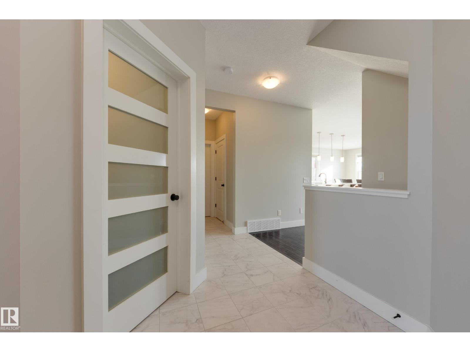 7473 Colonel Mewburn Rd Nw, Edmonton, Alberta  T5E 6V5 - Photo 3 - E4477330