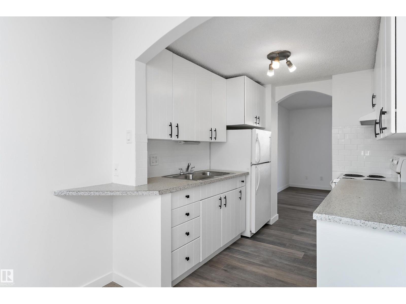 Unknown Address, ,     - Photo 5 - E4477119