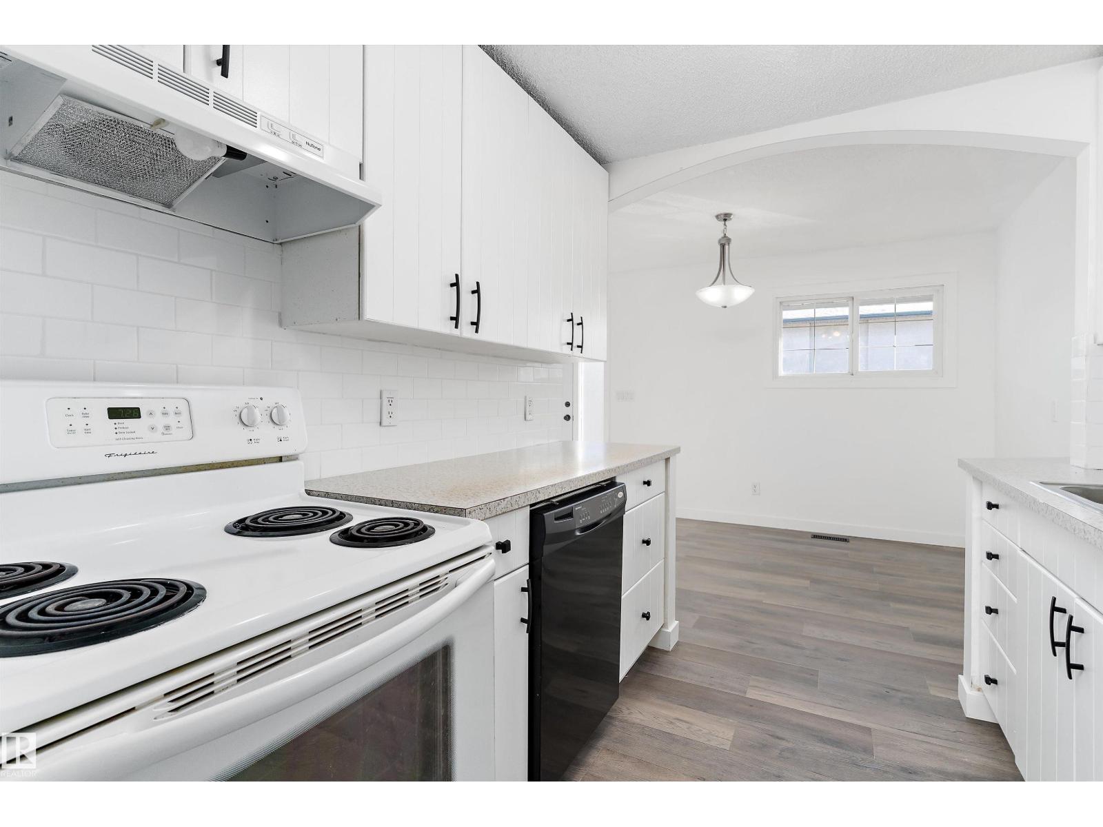 Unknown Address, ,     - Photo 6 - E4477119