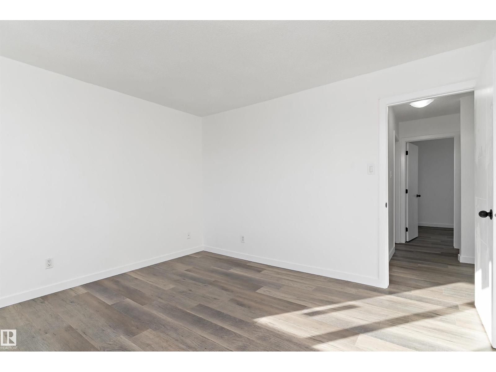 Unknown Address, ,     - Photo 17 - E4477119