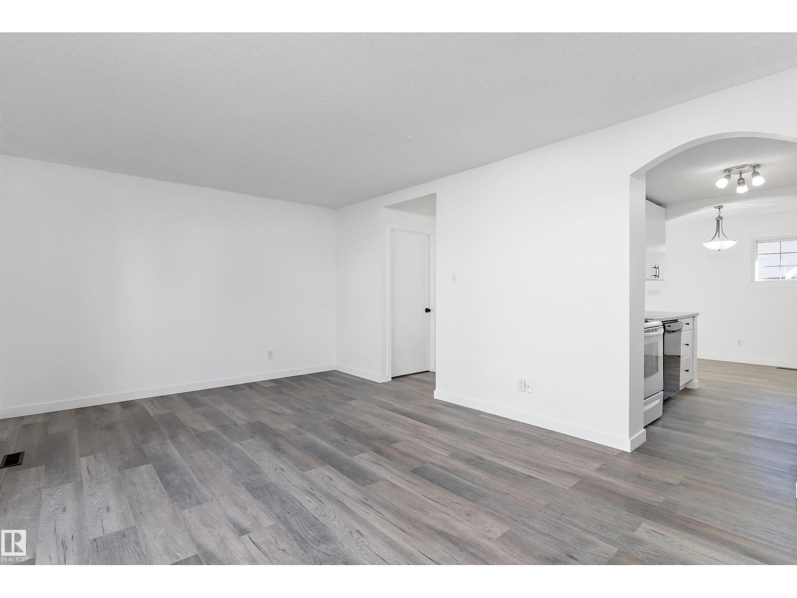 Unknown Address, ,     - Photo 7 - E4477119