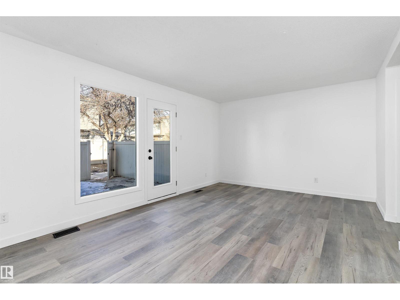 Unknown Address, ,     - Photo 8 - E4477119