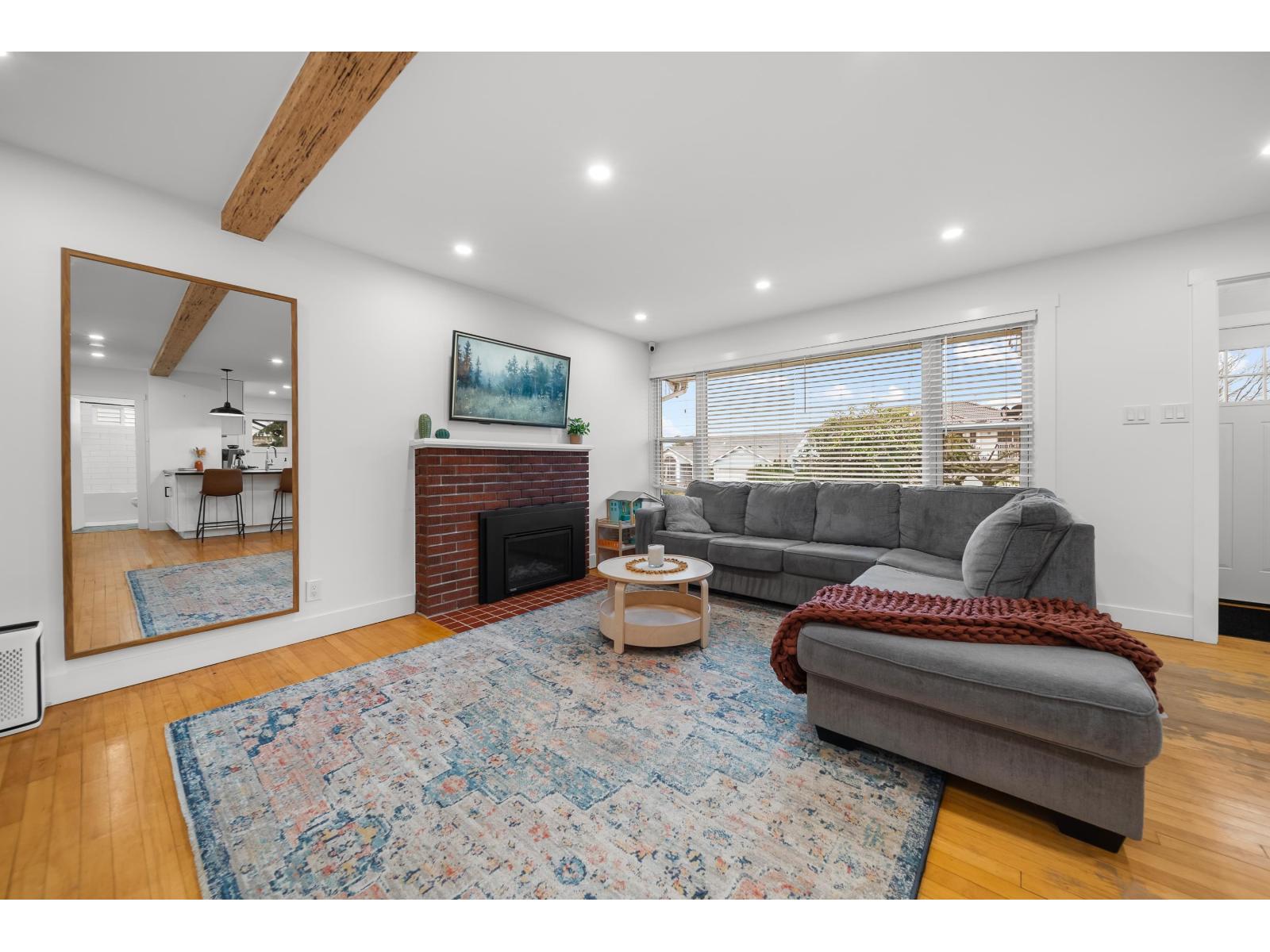 32939 10 Avenue, Mission, British Columbia  V2V 2K2 - Photo 9 - R3099282